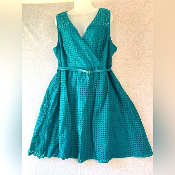 NWT Lane Bryant Eyelet Teal Blue Spring Dress Sleeveless, belt sz. 22 #AO - Picture 1 of 9